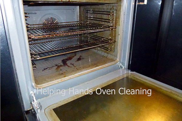 grimey oven before cleaning